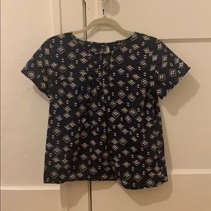 Gap size small navy cotton top